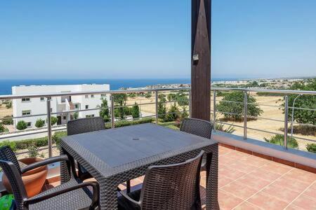 Joya Cyprus Mermaid Penthouse Apartment Agios Amvrosios  Bagian luar foto